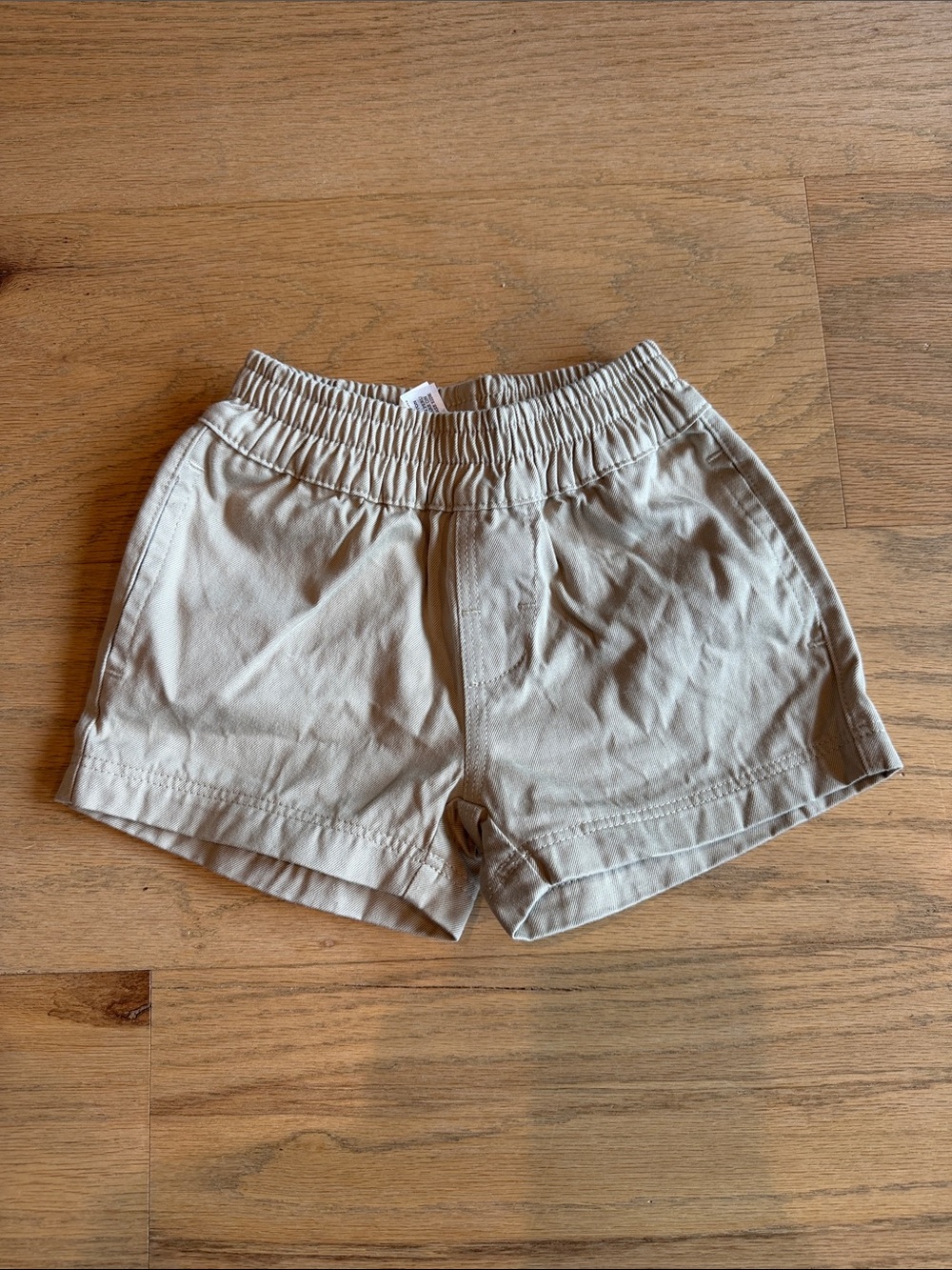 Beaufort Bonnet Khaki shorts 12-18 months